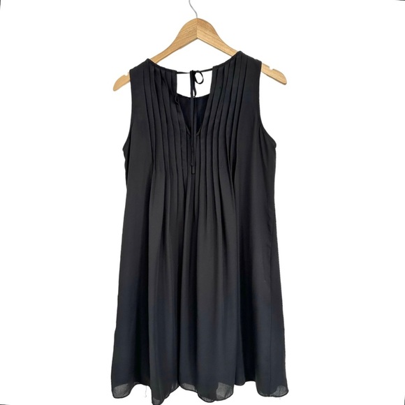 Nanette Lepore Sleeveless Chiffon Dress Swing Silhouette Pleated Pin Tuck Size 6 - Picture 8 of 13